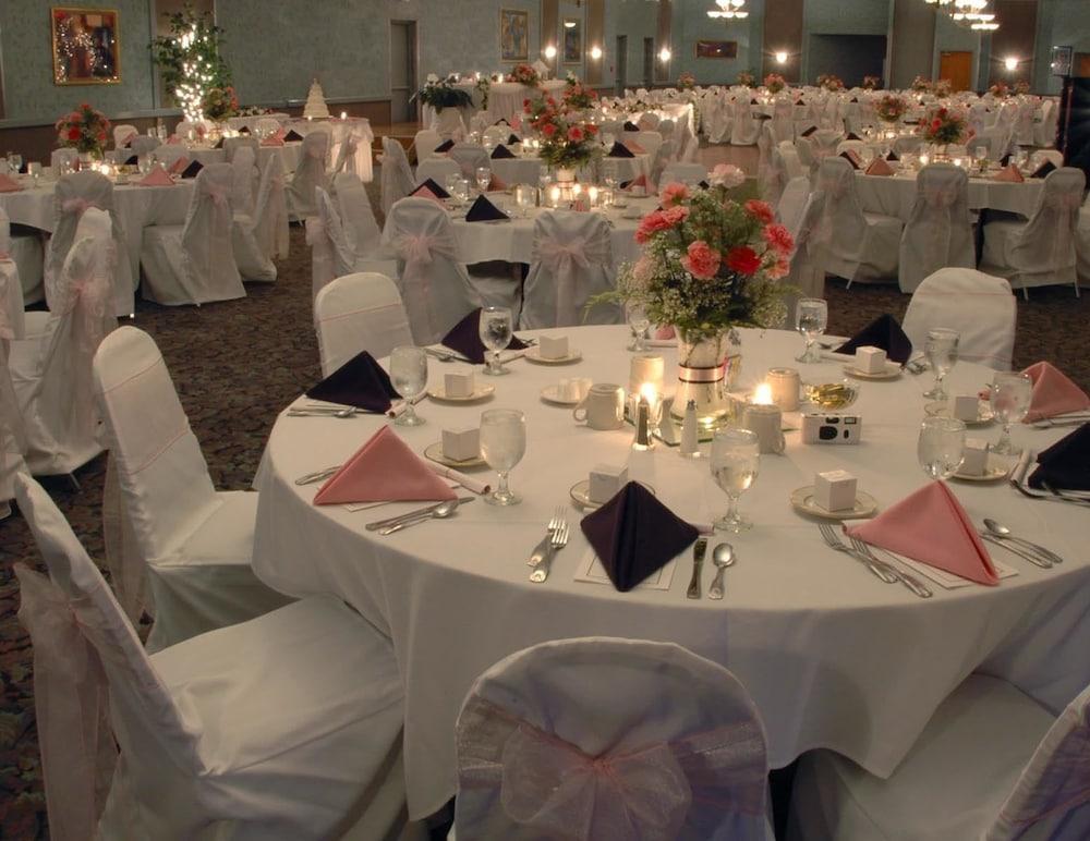 Quality And Conference Center Inn