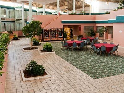 Quality And Conference Center 3*
